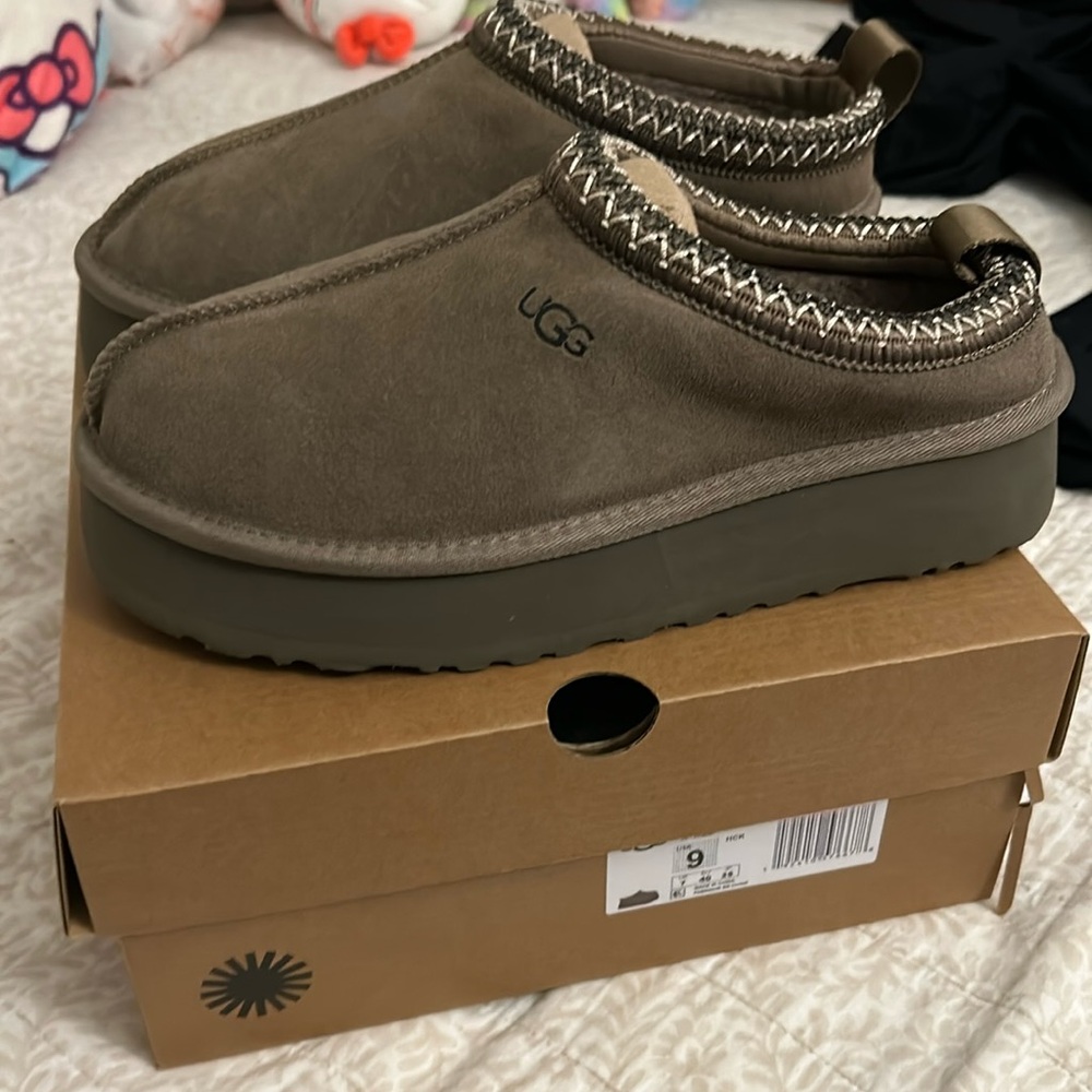 UGGS TAZZ HICKERY
